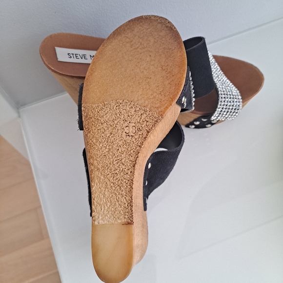 Steve Madden Wedge Sandals - Picture 3 of 6